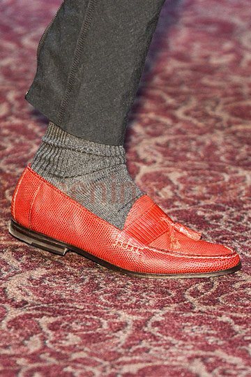 Tendencia en calzado masculino invierno 2012 con una amplia variedad de texturas y colores